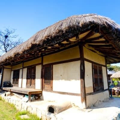 Nuit dans une maison traditionnelle à Andong