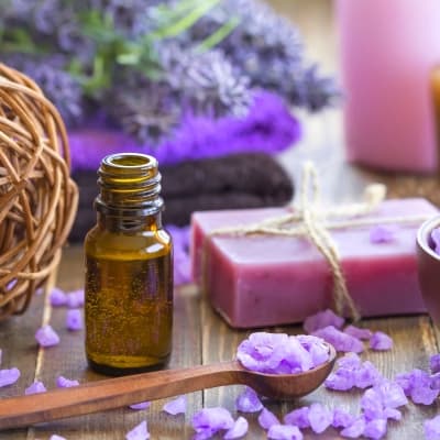Massage aux huiles essentielles