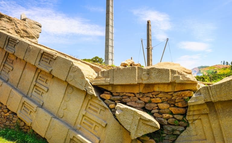 Sur les traces monumentales d’un royaume millénaire