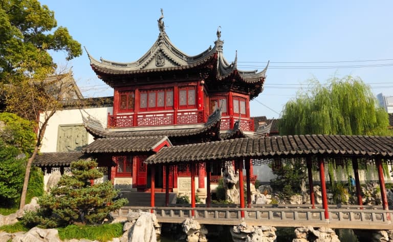 Le temple du Bouddha de Jade, le musée d’art et d’Histoire, la vieille ville et le Jardin Yu