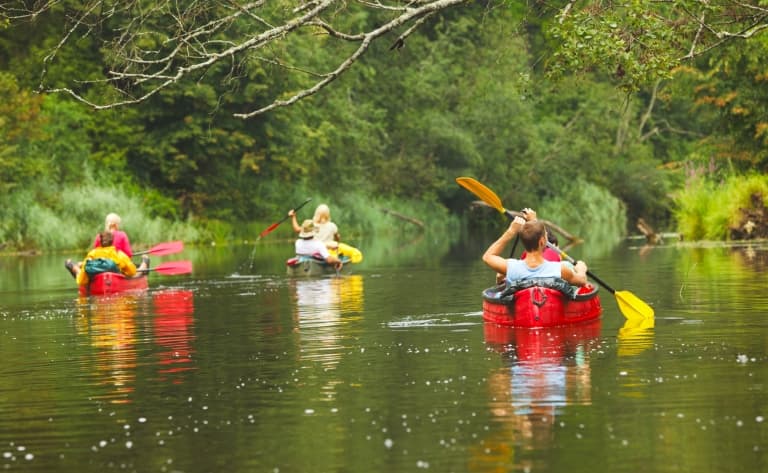 Canoë sur la rivière Macal