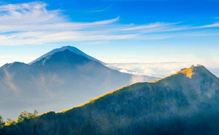 Lever de soleil au sommet du Mont Batur