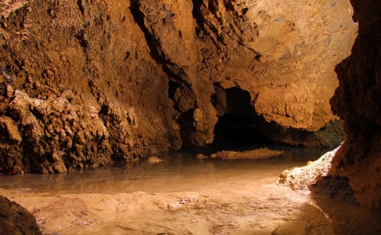 Nuit dans une grotte