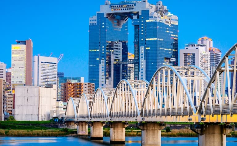 Osaka, gourmande et moderne