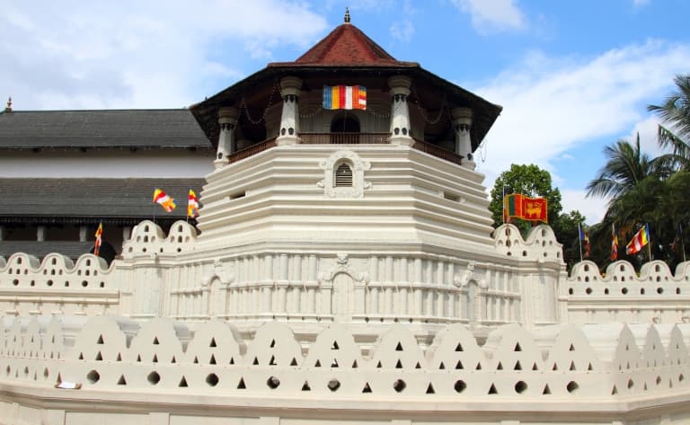 Visite du Temple de la dent