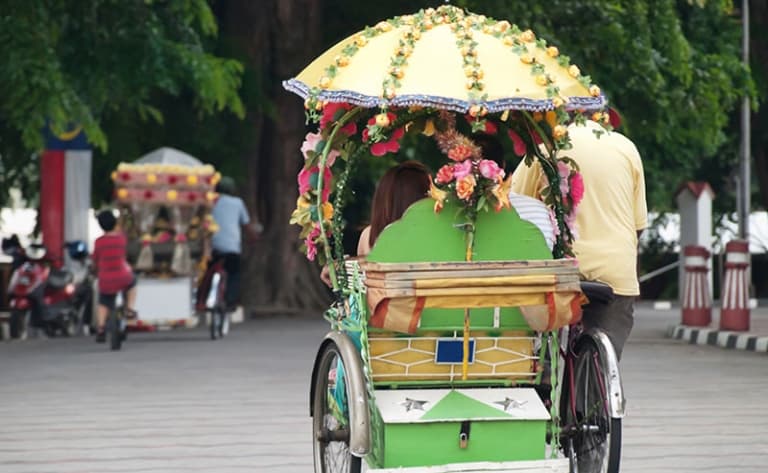 Visite de Malang, le "Paris de Java Est"